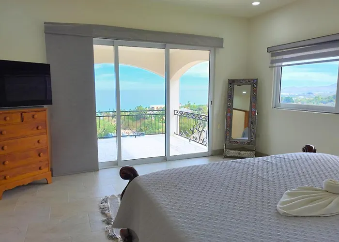 Casa Linda 3br Ocean Views And Pool Near Barriles